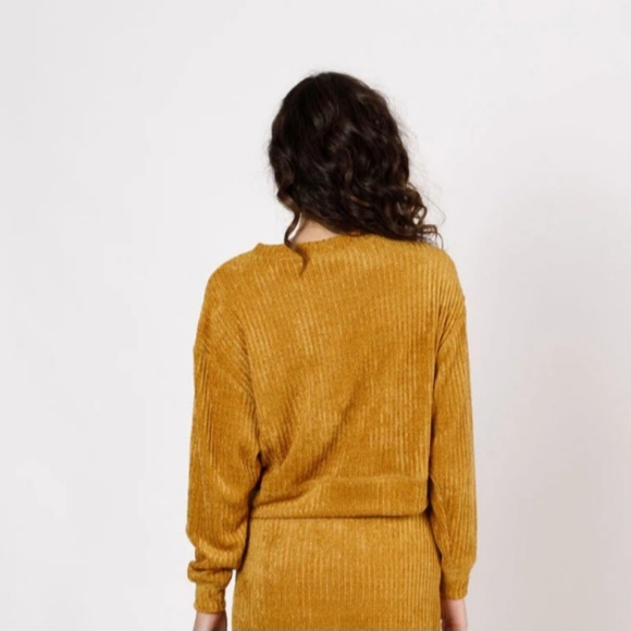 Gold Ribbed Velvet Pullover - Picture 2 of 7